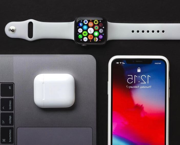 Гаджеты могут помочь вам улучшить результаты тренировок, отслеживать изменения ваших жизненных показателей и просто получать удовольствие от здорового образа жизни