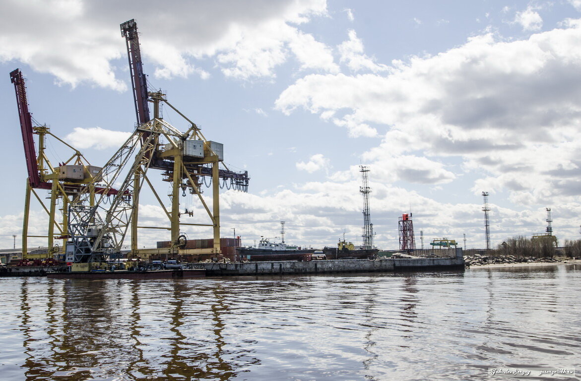Был отстроен город-порт архангельск. Порт архангельск в реальном времени. Порт архангельск. Порт архангельск в реальном времени. Росрыболовство судно "сибирский ".