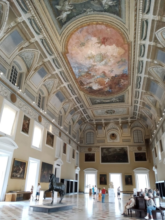 Археологический музей Неаполя