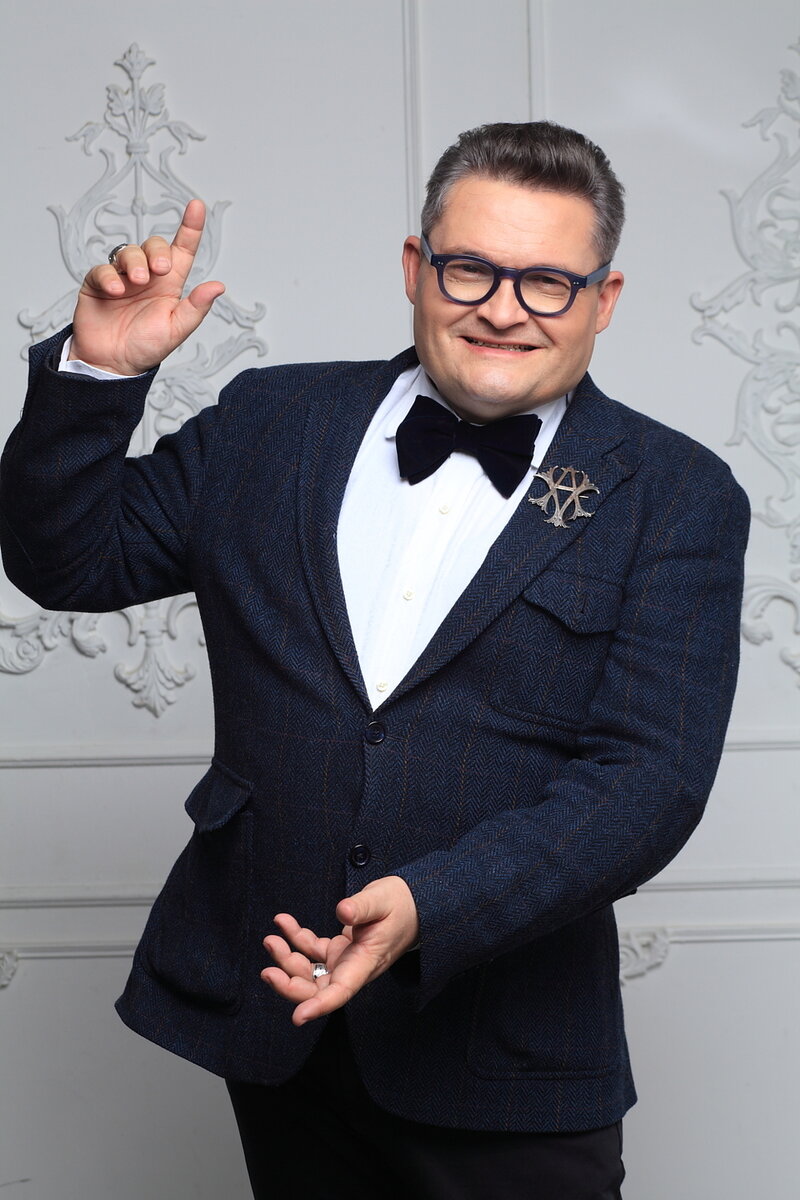 Историк моды Александр Васильев (Фото из открытых источников "Яндекс. Картинки") 