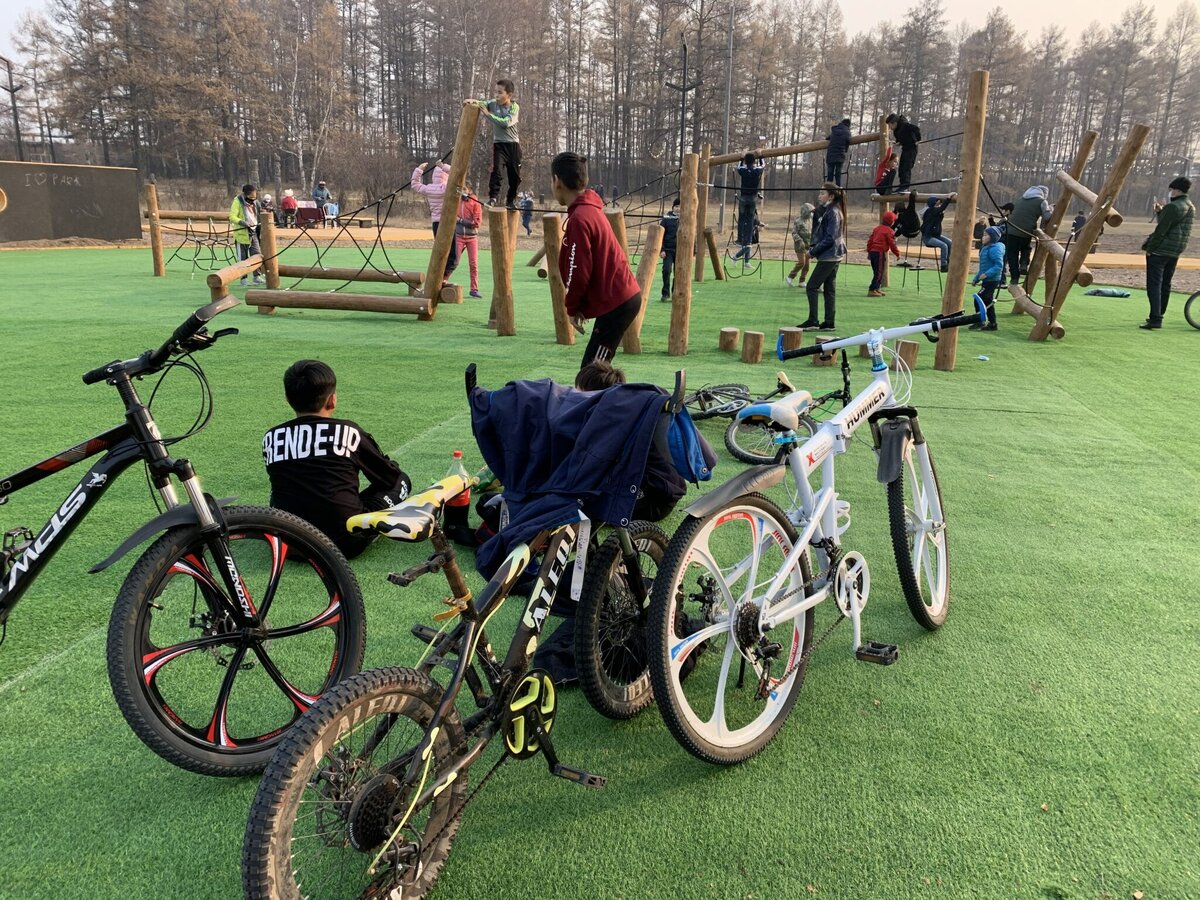 Фото ЯСИА: парк в Нюрбе, единственный в Якутии, где установили тренажеры советского тренера-легенды Дмитрия Коркина