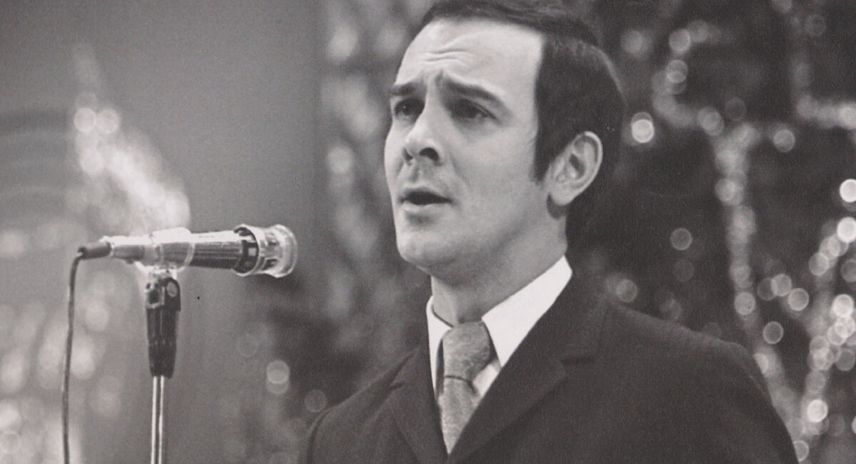 Советский певец М. М. Магомаев. Годы жизни 1942-2008