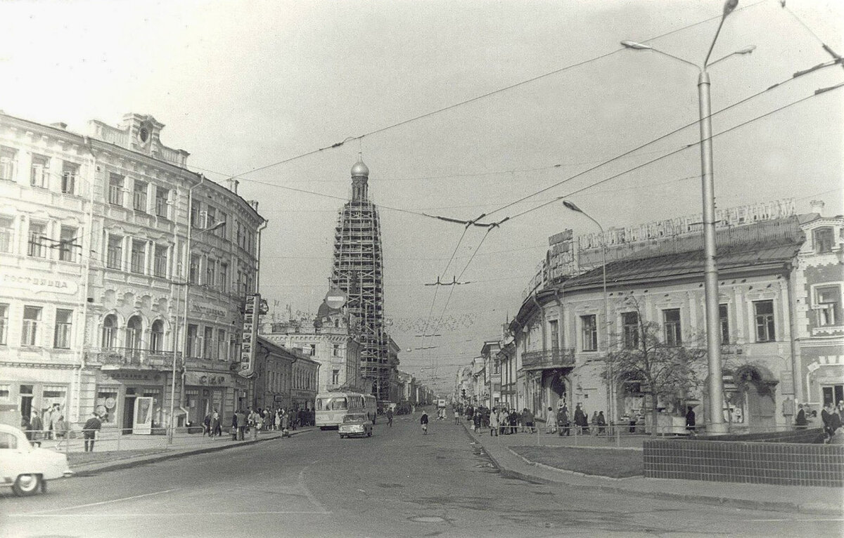 Улица Баумана в Казани 70-е годы