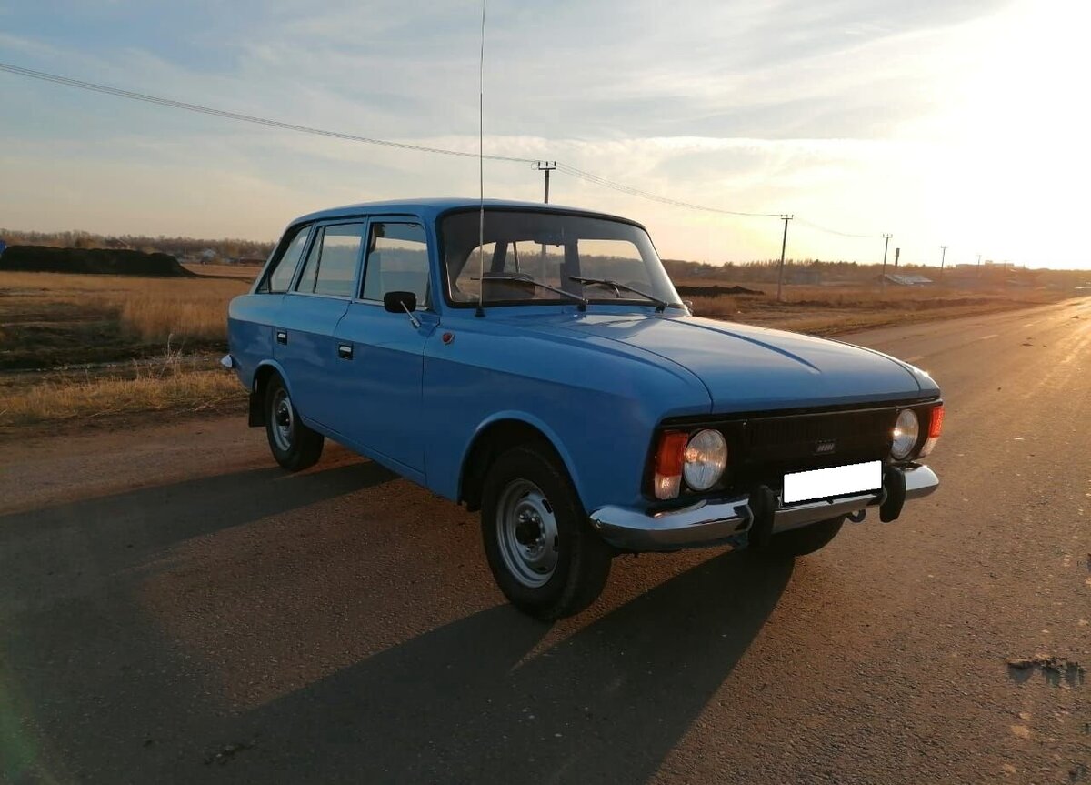 Иж 2125 1.5 mt 1974. ИЖ Комби 2125. Москвич ИЖ 2125 Комби. ИЖ 2125 голубой. ИЖ Комби 1990.