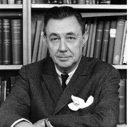 В 1967 году Стиг Викавдер опубликовал в шведском журнале «Ethnos» («Этнос») статью «Имеется ли связь языков группы майя с языками алтайского семейства», в которой сравнил лексику языка майя с турецким языком и затронул вопросы их грамматического строя. Кроме этого, С. Викавдер нашел отдельные параллели соответствий с тунгусским, японским и корейским языками. Он пришел к выводу, что языки майя и алтайские языки имеют общее происхождение.