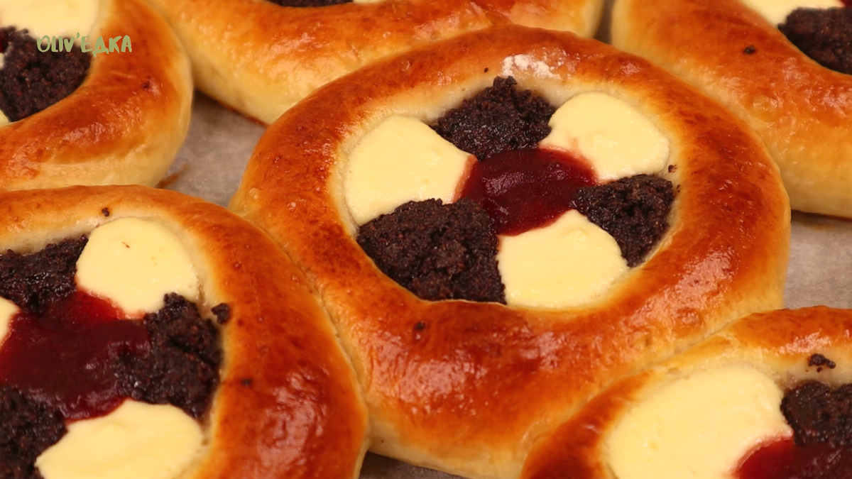 Ватрушка с творогом и маком