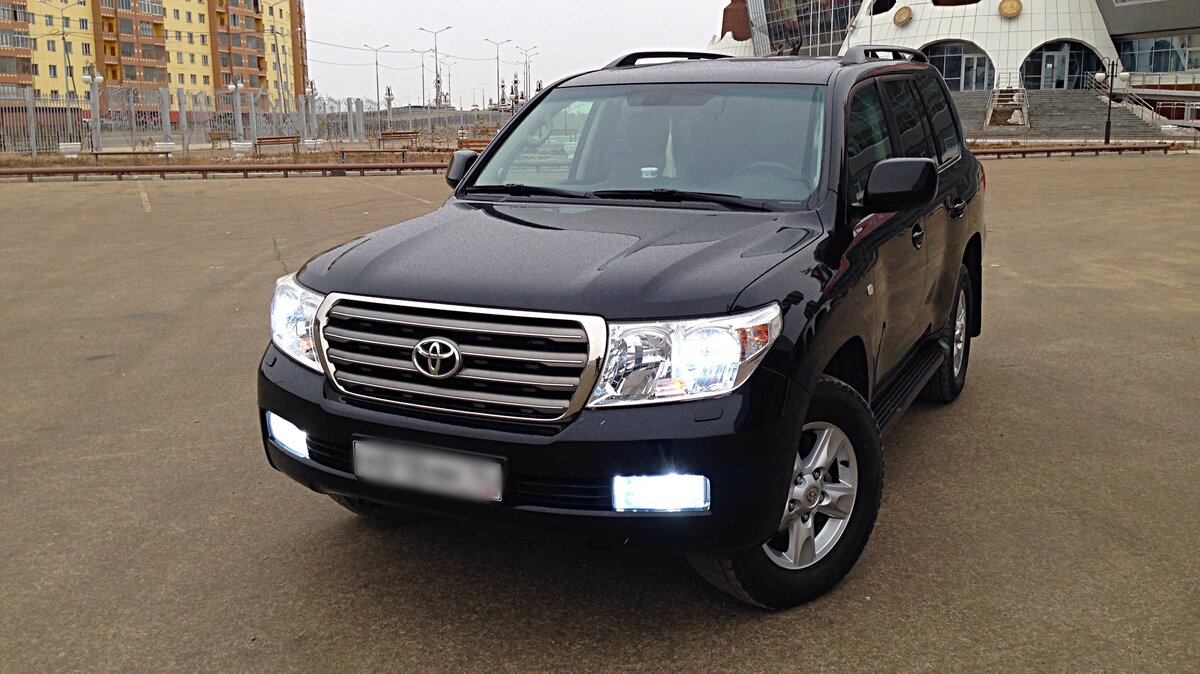 Правда ли внедорожники Toyota не ломаются, сколько стоит содержать старый Land Cruiser 2010 года