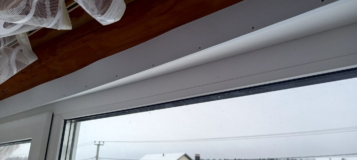 Окно в коридоре