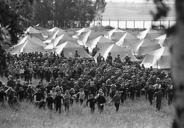 Игра "Зарница". Фото back-in-ussr.com