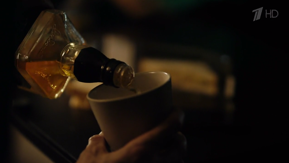 Видите надписи Jack Daniel’s на гранях? Вот-вот. Это совершенно точно Jack Daniel’s, ошибки быть не может.