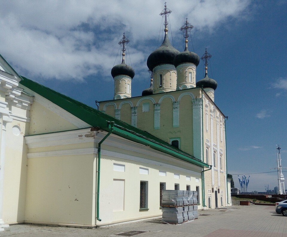     Самый древний каменный храм Воронежа расположился на берегу реки Елена ФЕДЯШЕВА