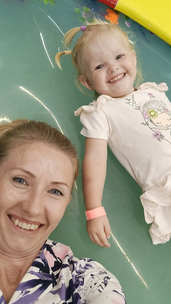 Я и моя дочурка.