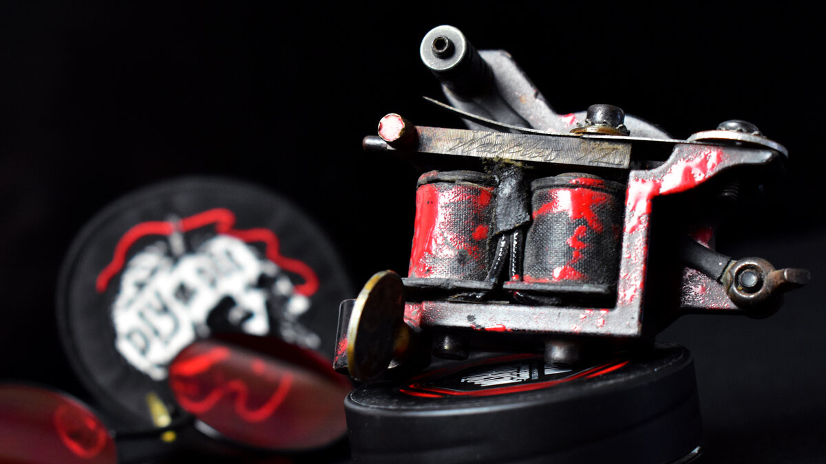 Кровавая кастомная машинка.