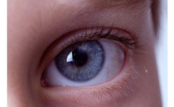Умывание глаз (выполнять поутру)