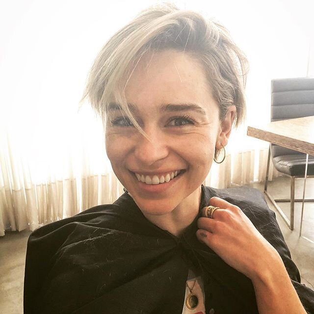 Оригинал: byrdie.com/short-celebrity-haircuts
 