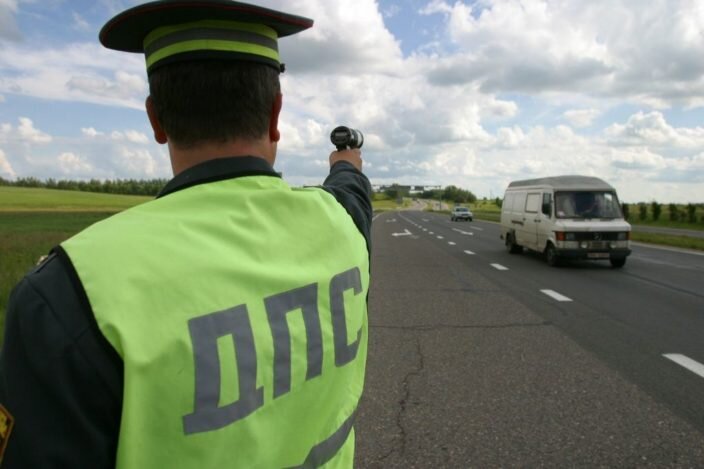 фото: http://pro-auto-24.ru/wp-content/uploads/2017/05/rekordnoe-prevyishenie-skorosti.jpg