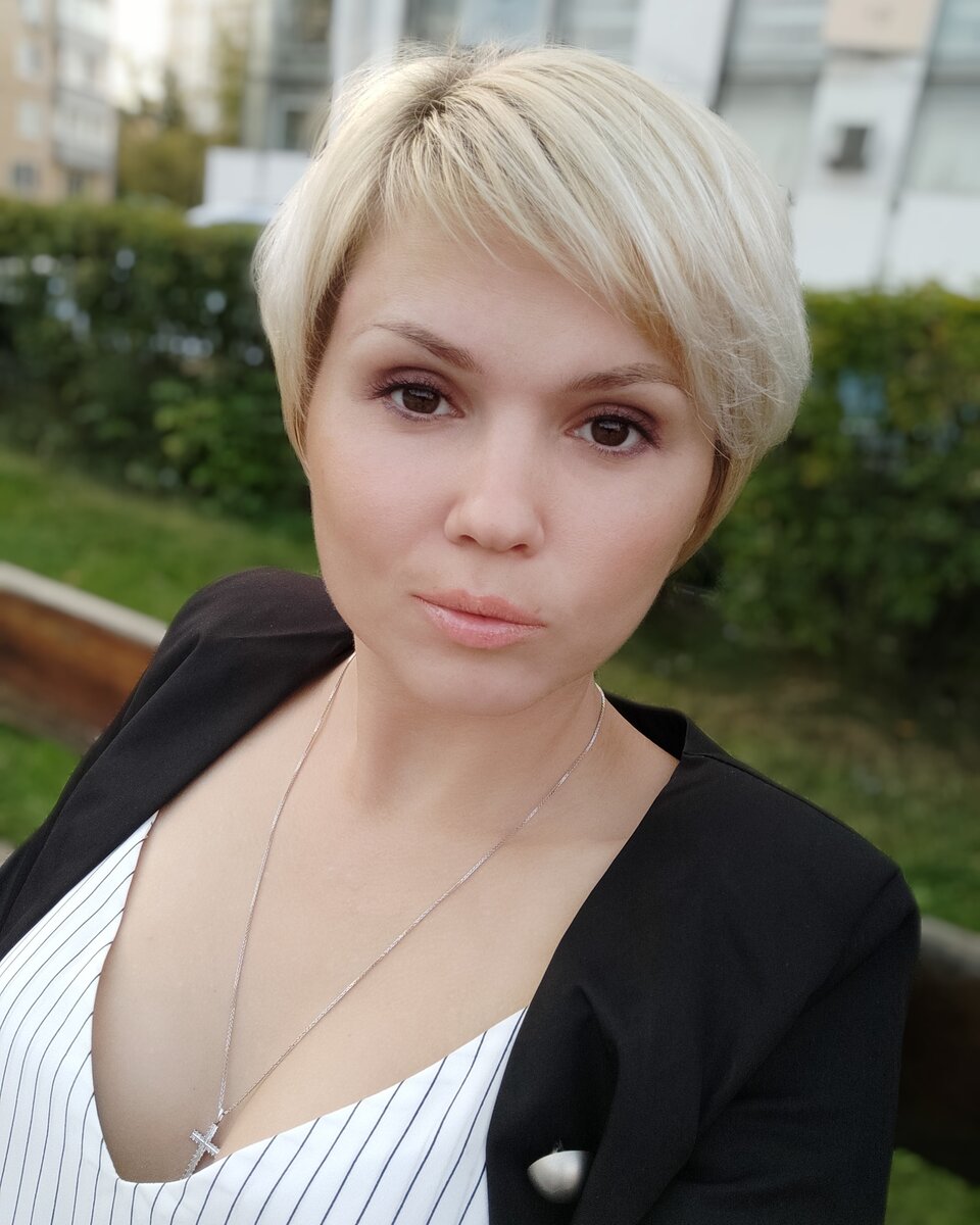 Актриса Анна Карелина.