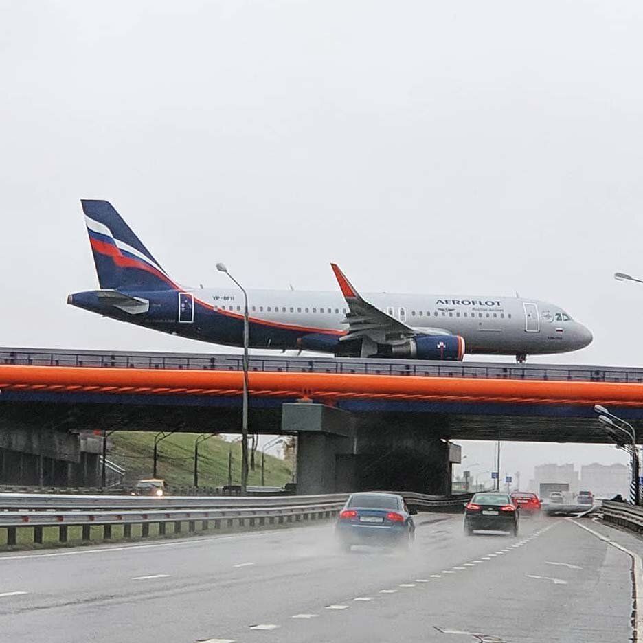 Рулежка самолета к терминалу