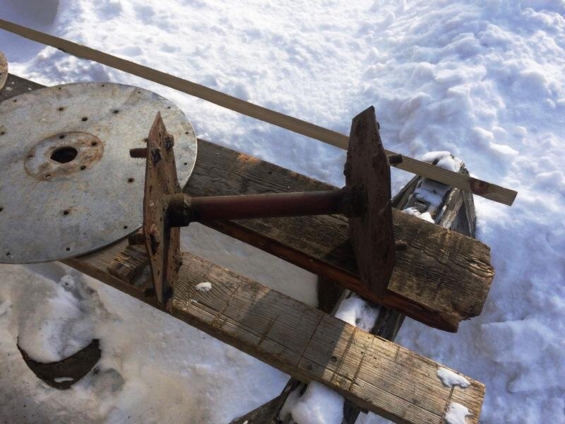 Дюралюминиевые блины для боковых поверхностей диска и какая-то хрень с подшипниками внутри