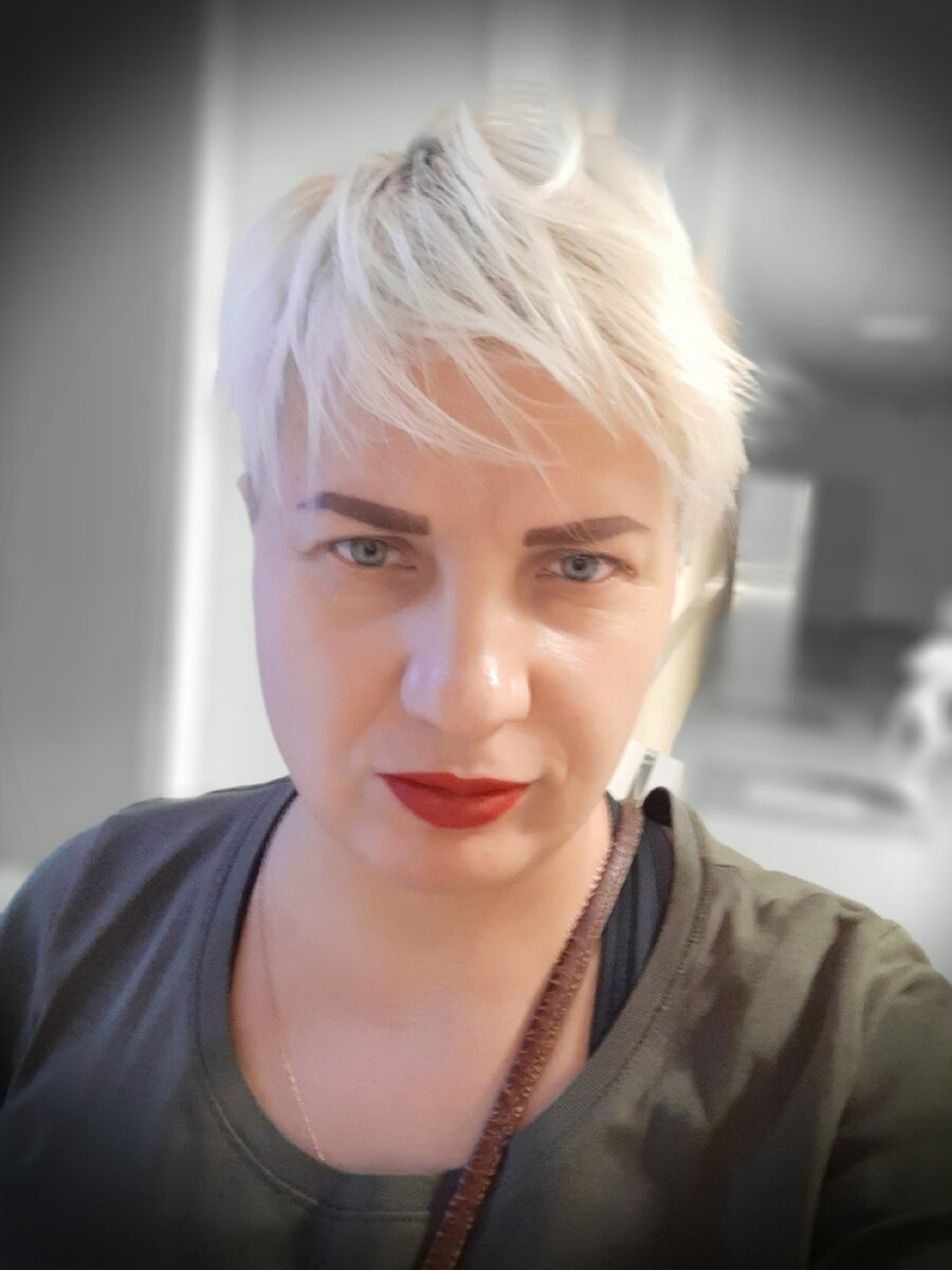 Моему каналу год. А у меня день рождения был 15 декабря