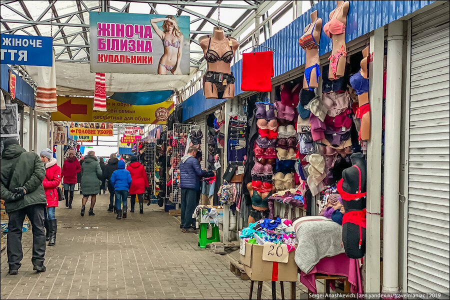 Каким нижним бельём привлекают своих мужчин небогатые украинки: показываю горячие новинки с вещевого рынка