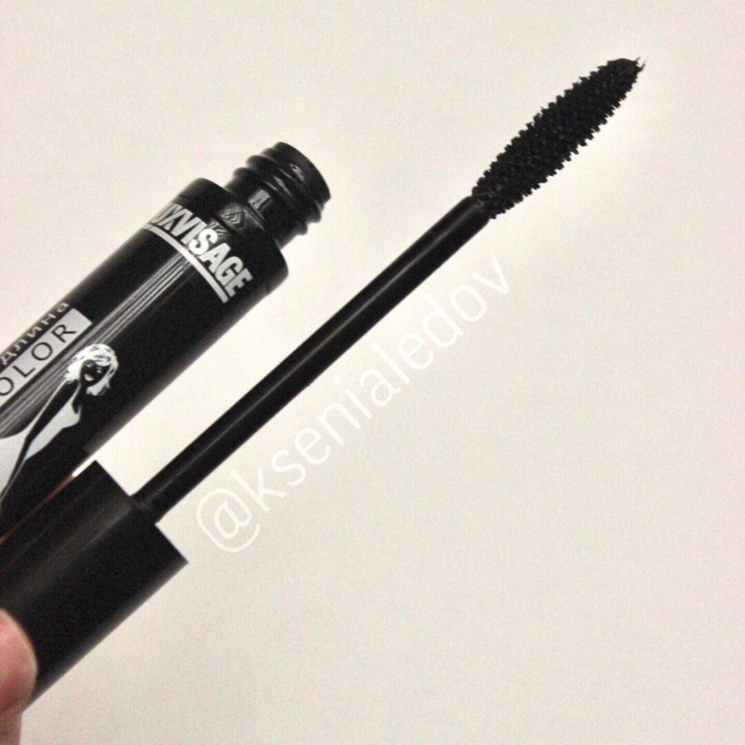 Тушь от визаж. 