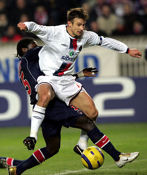 Капитан ЦСКА в матче против  ПСЖ