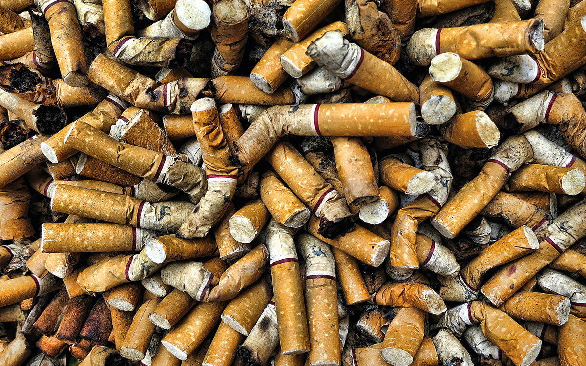 Сейчас я смотрю на сигареты как на мусор - что-то бесполезное и не нужное мне