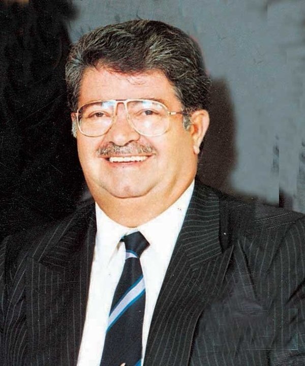 Тургут Озал. Из открытого доступа.