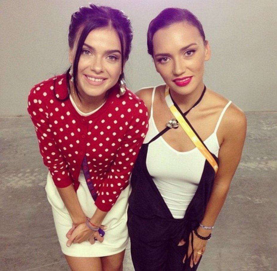 Темникова отношения. Темникова встречалась с серябкиной. Темникова и серябкина отношения. Темникова отношения. Темникова отношения.