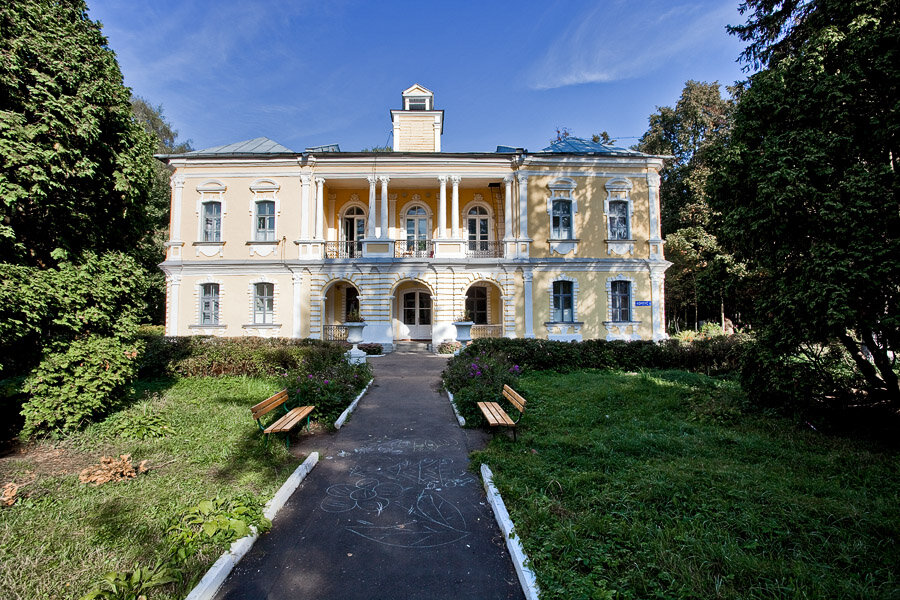 Исторический дом усадьба. Усадьба Глинки Подмосковье Брюса. Усадьба Глинки Щелково.