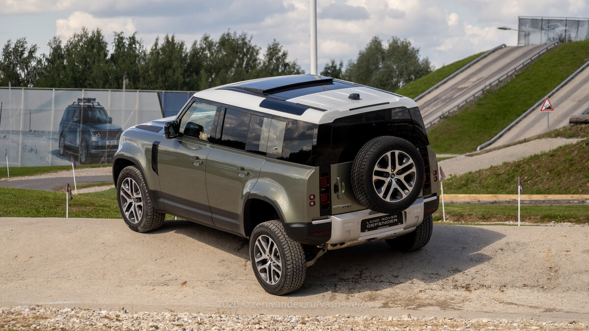 Land Rover Defendef © Василий Неверов