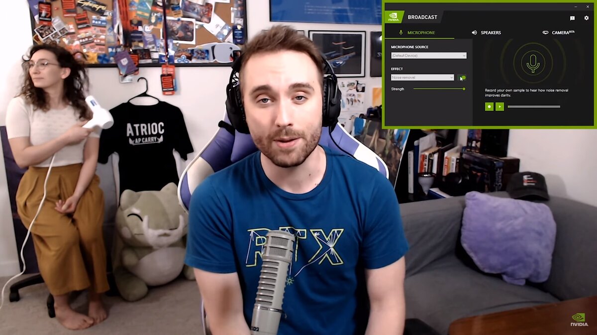 Как-будто других комнат нет.