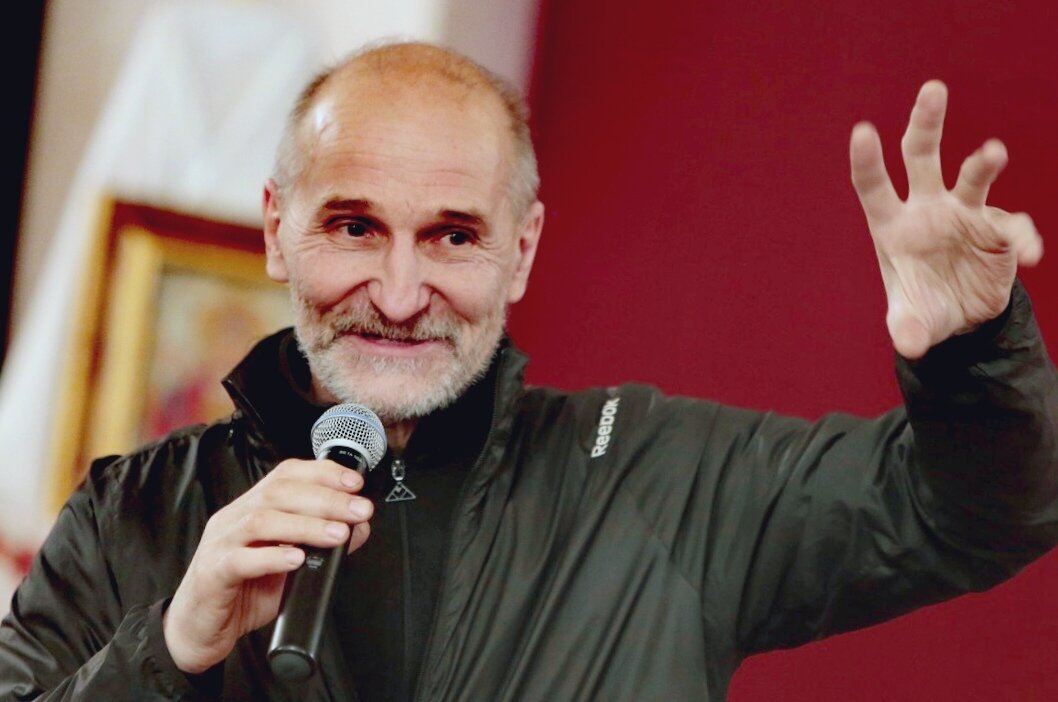 Пётр Мамонов - рок-музыкант, поэт, актёр.