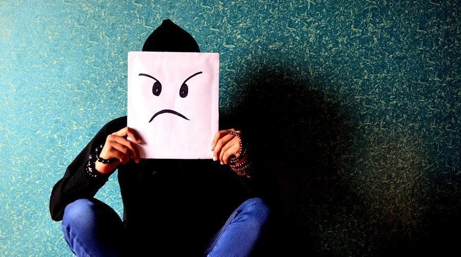 В современном мире каждый человек подвергается стрессу практически каждый день. Очень важно правильно справляться со стрессом. Никто вам не подскажет как лучше справляться со стрессом, только вы сами можете выработать определенную схему. Я хочу поделиться своими приемами, может некоторые их них помогут и вам.