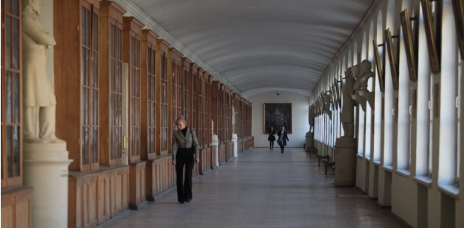 СПбГУ не хочет рисковать здоровьем преподавателей и студентов. Фото: Baltphoto
