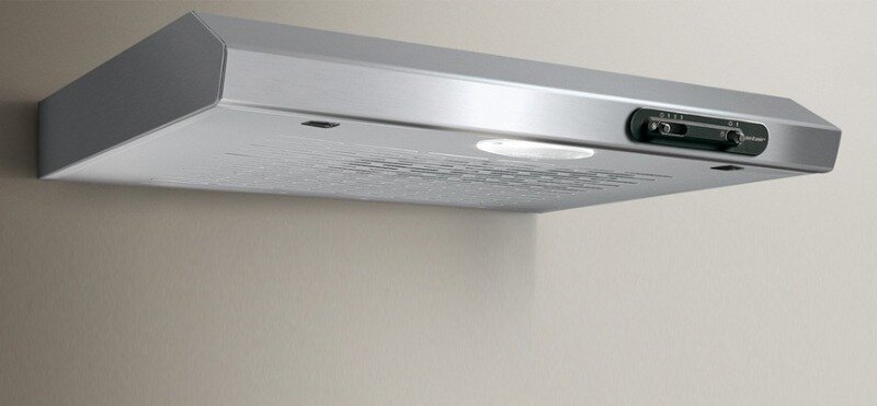 Источник фото https://mir-kuhni.ru/market/vytyazhki/jet_air_italiya/vytyazhka_jet_air_senti_wh_f_60/