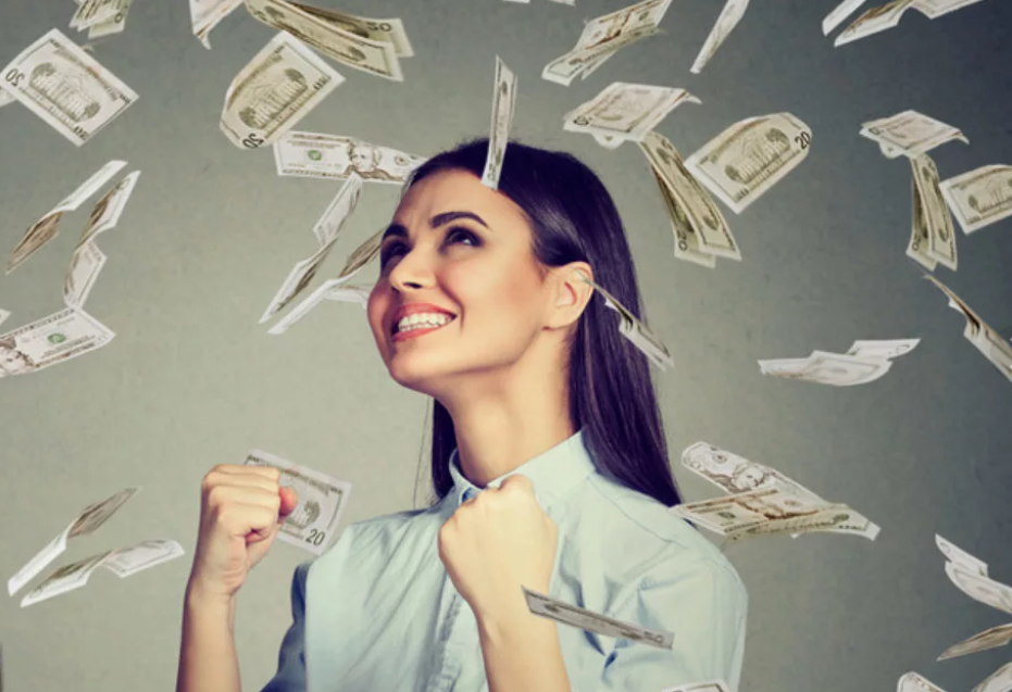 Красивая девушка с деньгами. Красивая женщина с деньгами. Микрозайм. Успешная женщина с деньгами. Девушка ищет высокооплачиваемую.