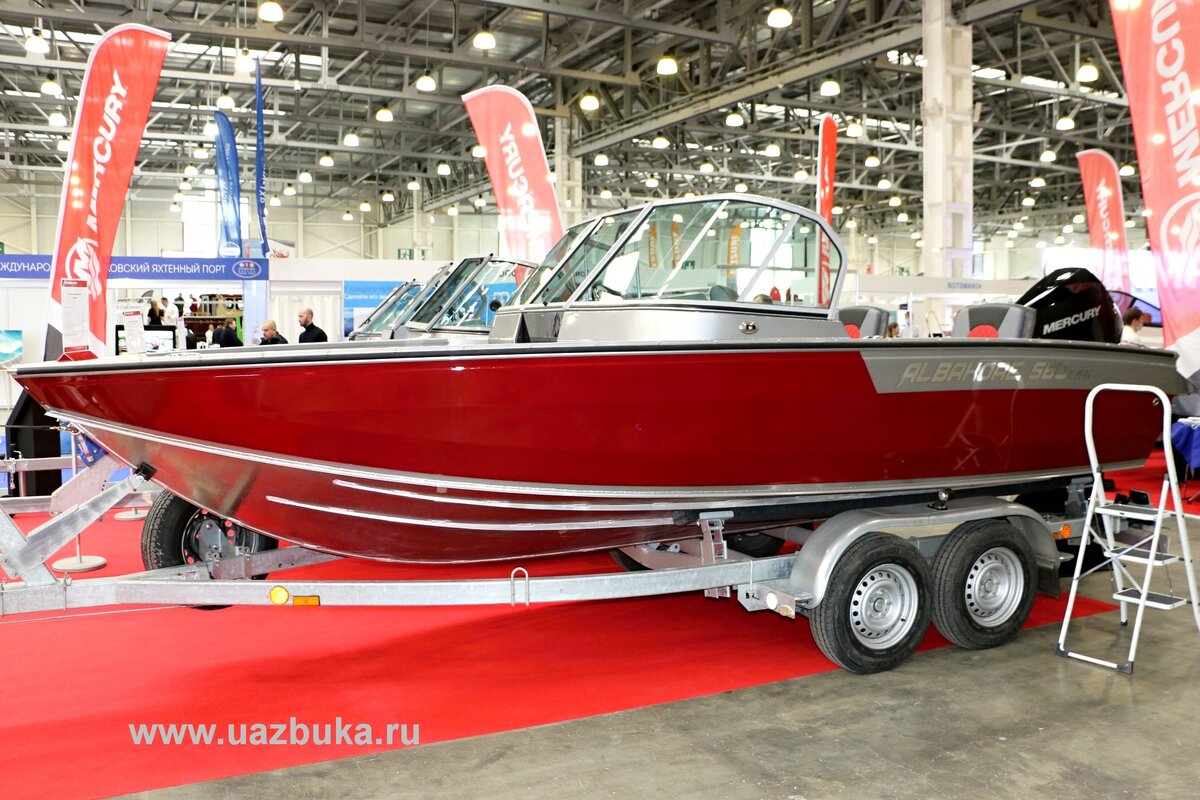 Лодка Albakore 560 Fish