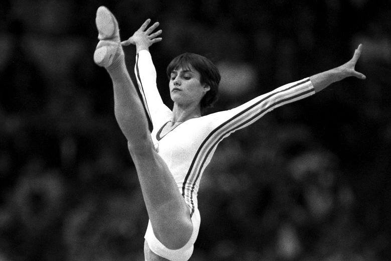 Румынская гимнастка Надя Команечи в 70-80-х годах была главной соперницей с...