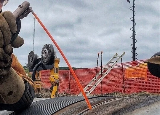 раскаленный сварочный электрод