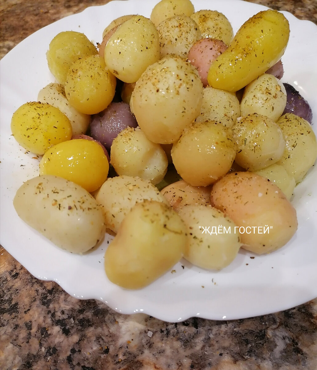 Как приготовить картофель с курицей в духовке