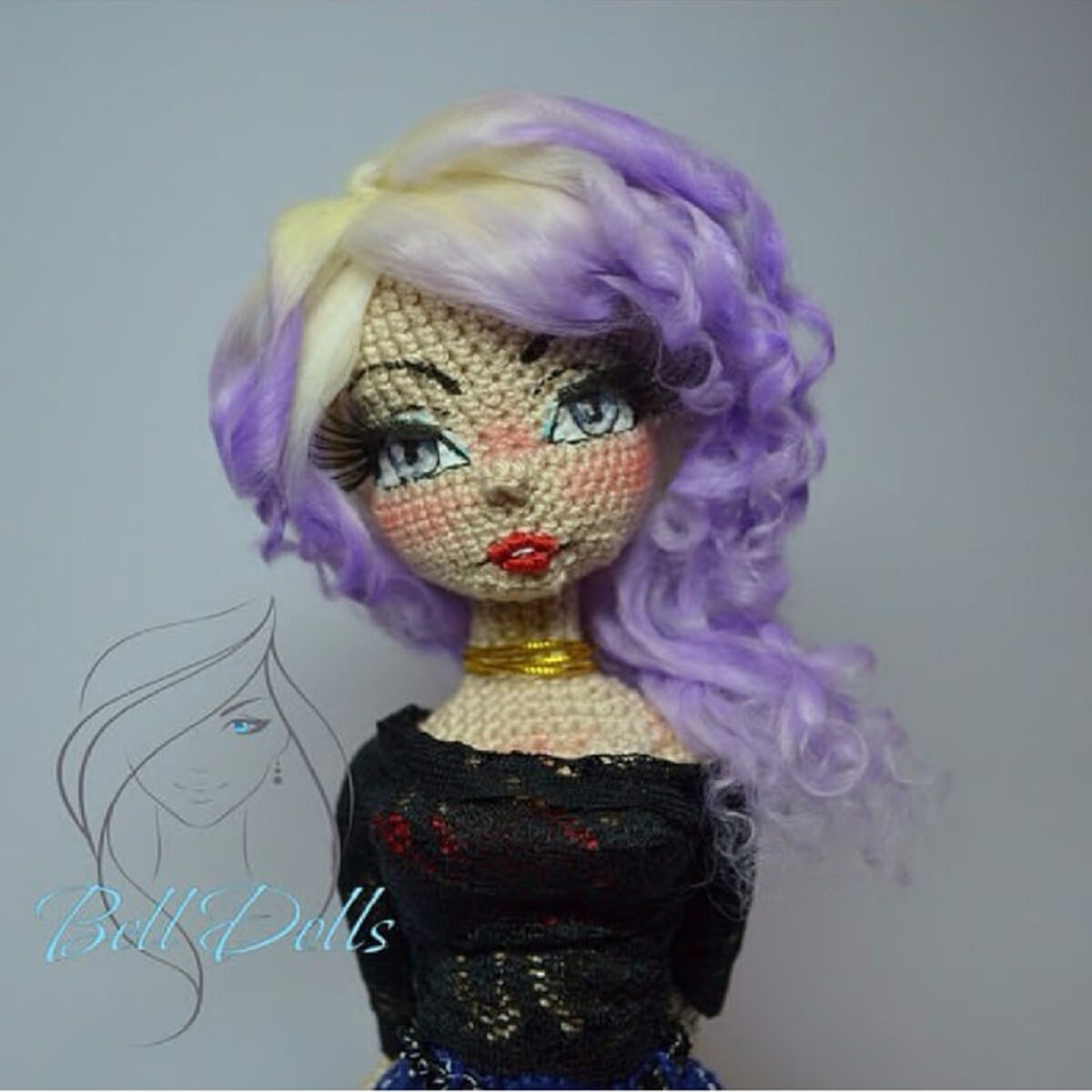 Волосы сделаны их 100% акриловой пряжи