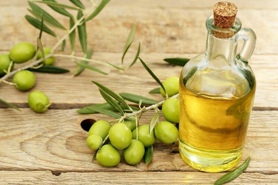 Давно считается, что растительное масло помогает снизить риск развития сердечно-сосудистых заболеваний и высокого уровня холестерина в крови.-3