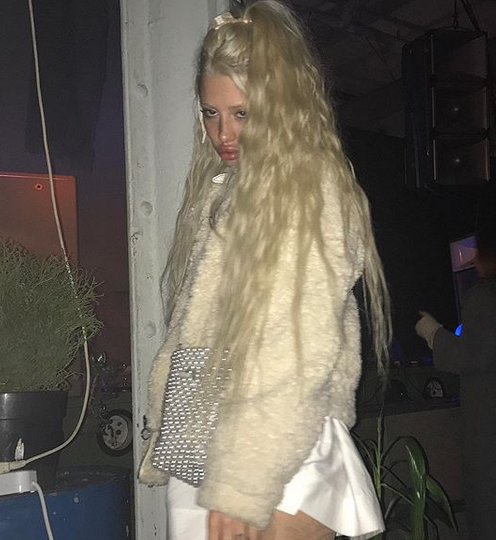 Источник: https://www.instagram.com/lhofmannita/