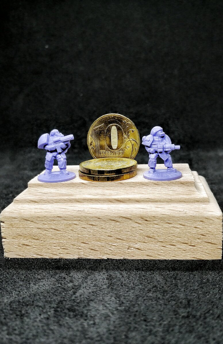 Всего 11 мм - одни из самых маленьких отечественных солдатиков, что можно найти в продаже.