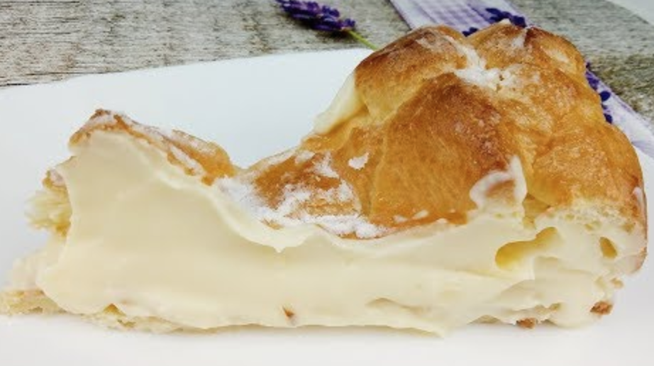 Ингредиенты необходимы самые простые, однако в результате торт получается шедевральным.