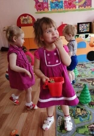 Осенний праздник в группе раннего возраста