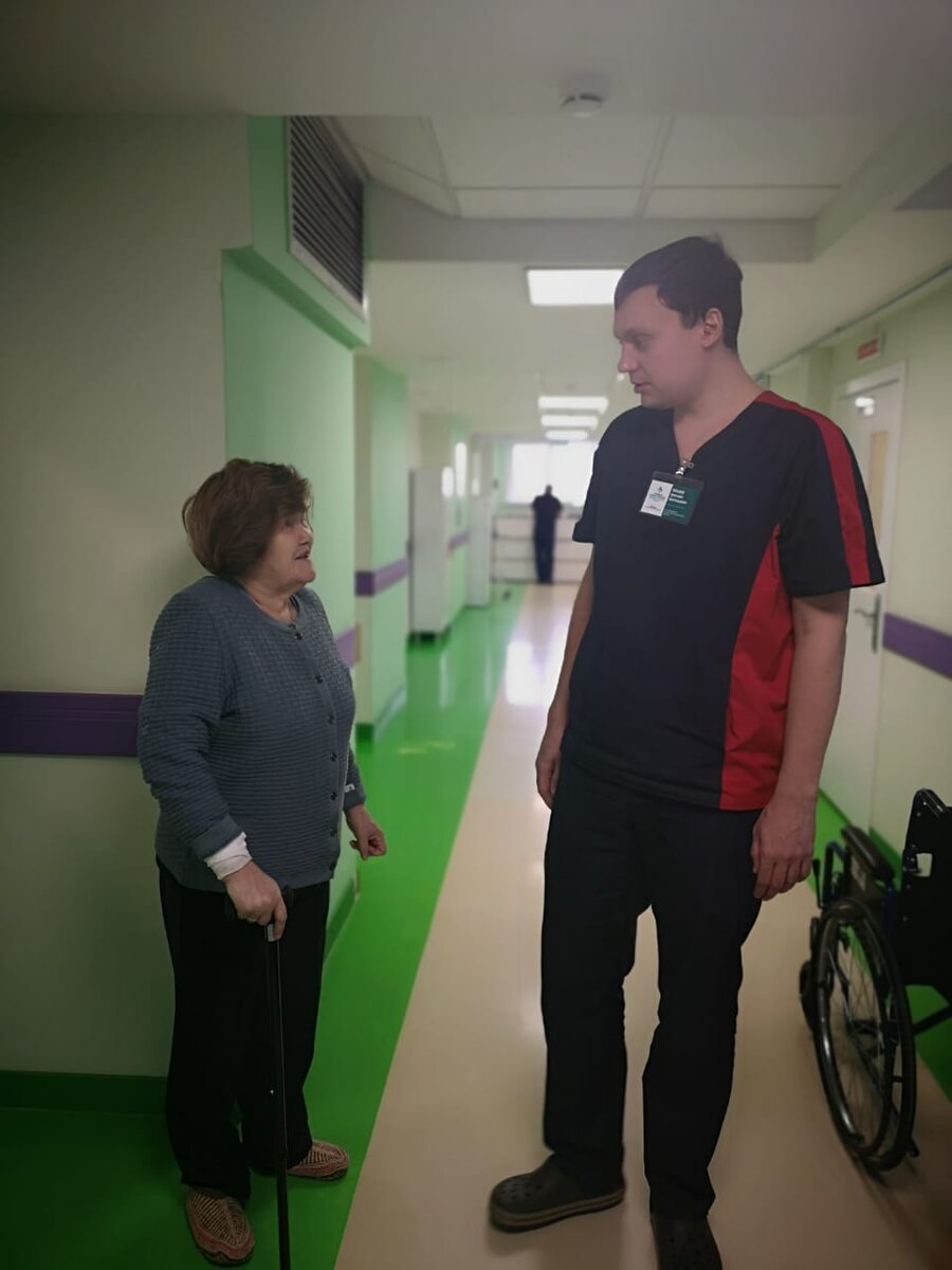 Мария Ивановна довольна, что инвалидная коляска ей больше не нужна, смотрите ещё 3 фото в галерее, фото Askonamed