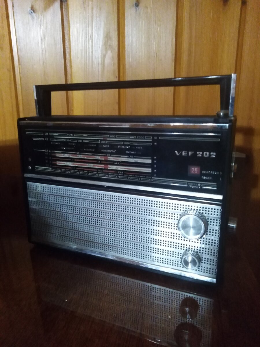 Общий вид радиоприемника